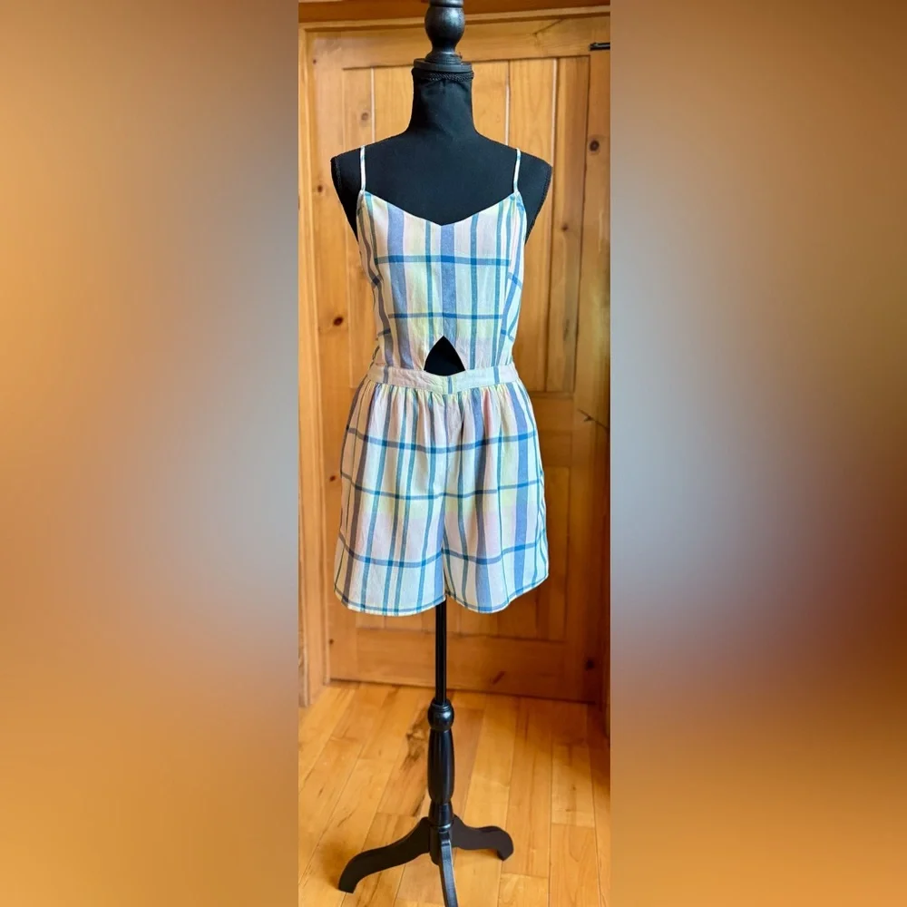 NWT Plaid Sleeveless Lined True Craft Romper with Pockets (M) - Picture 3 of 17